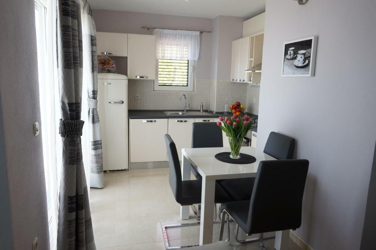 Marina - Holiday Home With Sea View Makarska Buitenkant foto